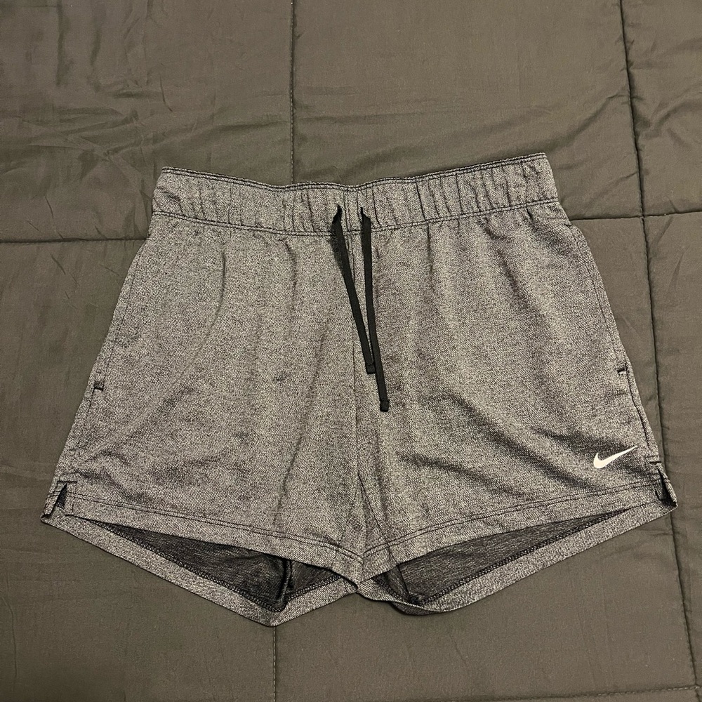 Nike Women's Heathered Gray Athletic Shorts